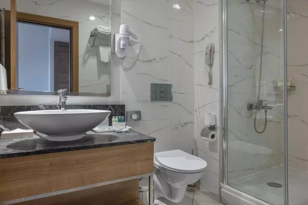 هتل ویندهام گاردن لارا آنتالیا